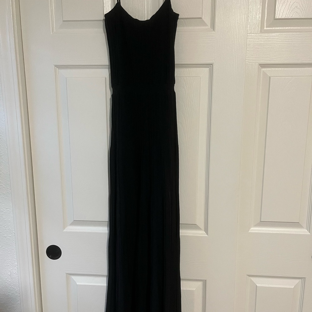 Ribbed Black Maxi Dress